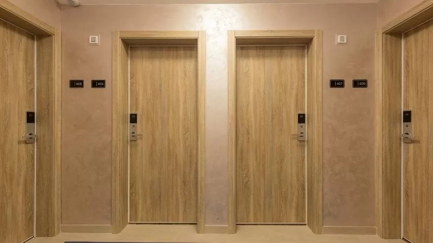 Otel ve Pansiyon Kapıları